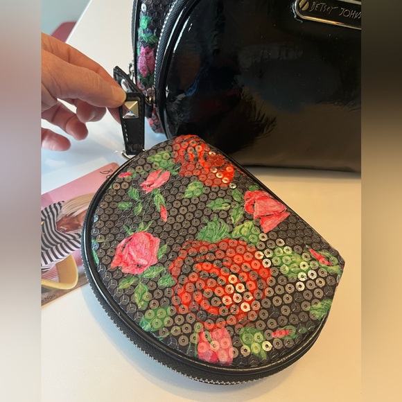 NWT Set of three Betsey Johnson zipper pouches cosmetic sequin bags - Picture 2 of 6